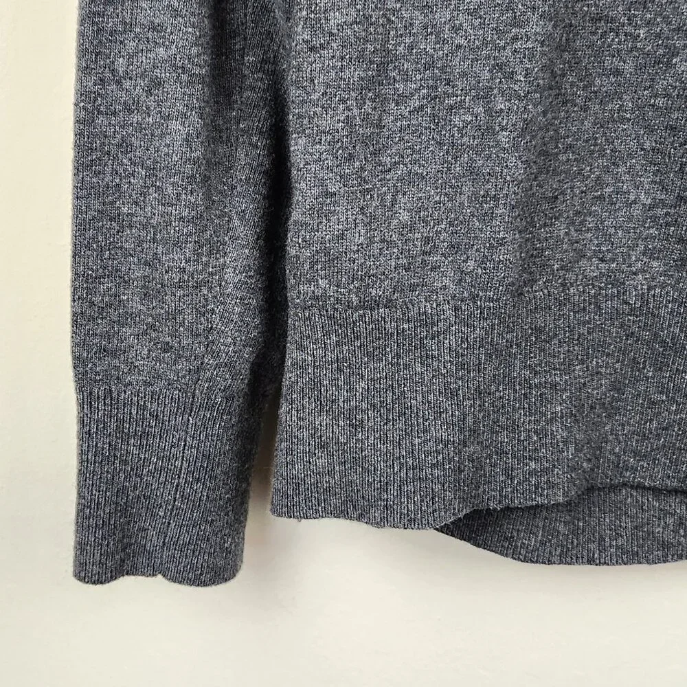 Banana Republic Italian Wool Blend Elbow Patch Crewneck Sweater Gray sz L Flawed
